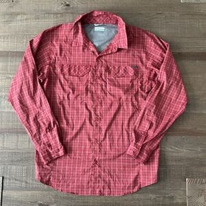 Columbia Omni Shade Men's Large Red Plaid Shirt